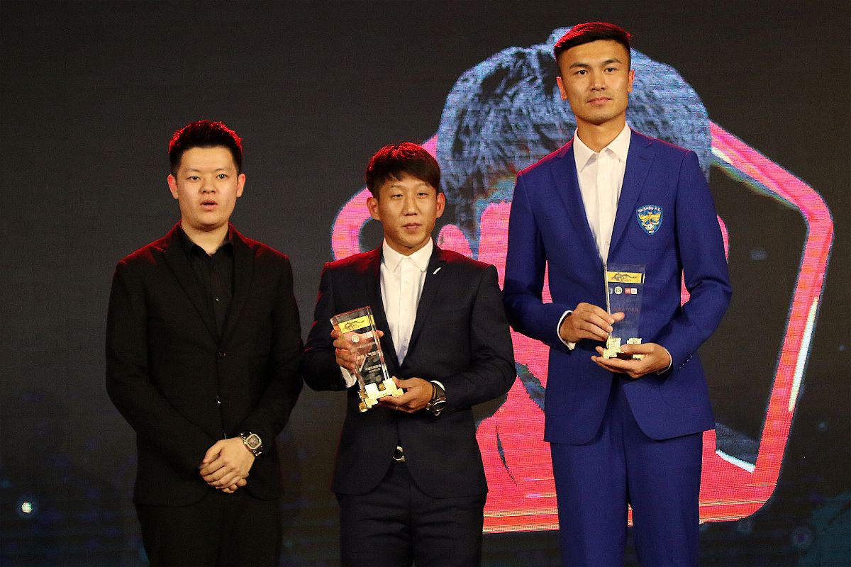 The four biggest kings of the world's badminton world (which school do you want to learn badminton after graduating from junior high school)